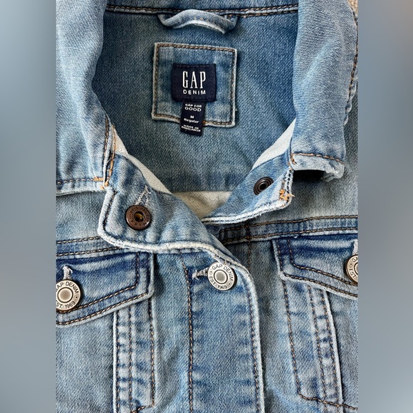 GAP Girl’s Denim Jacket - Picture 2 of 5